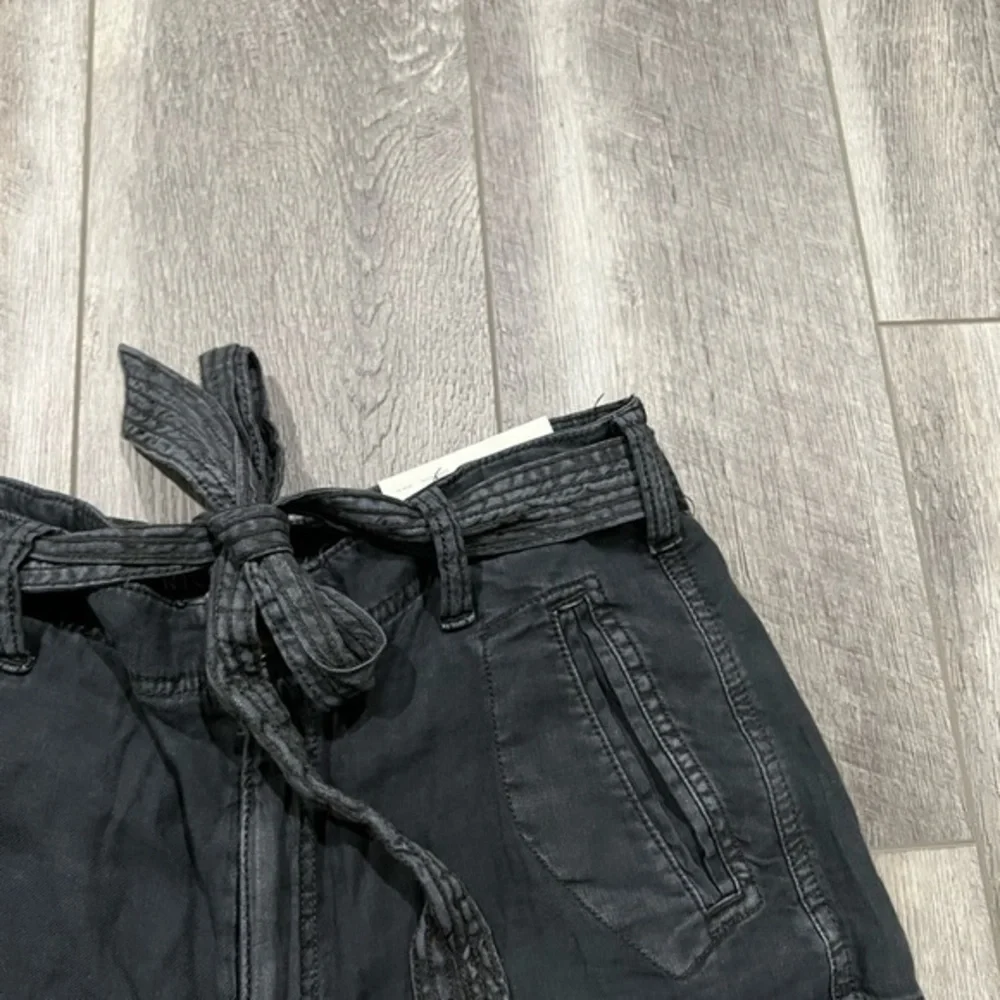 AEO Black Distressed High Rise‎ Shorts
